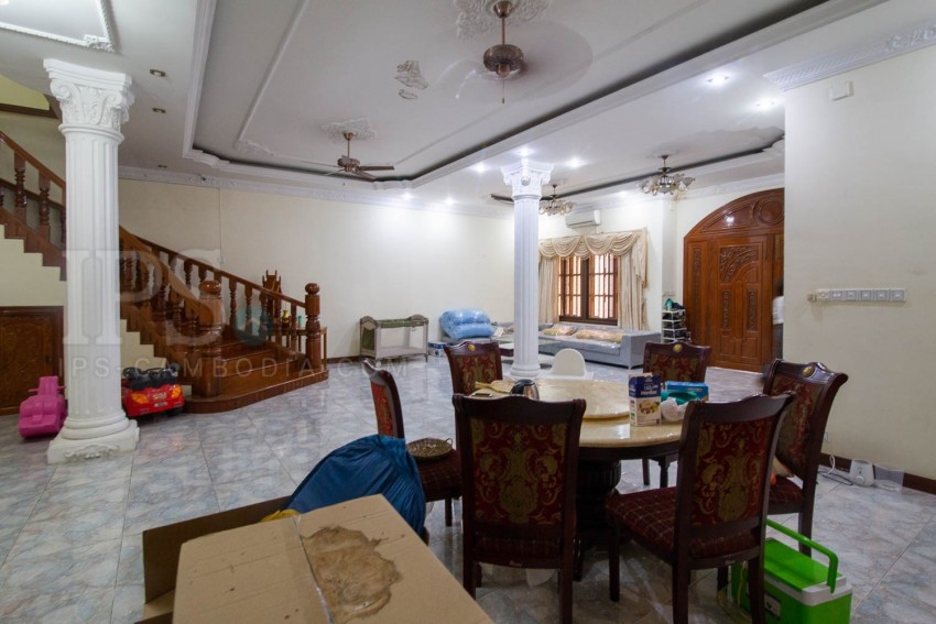 4 Bedroom Villa For Rent - Veal Vong, Phnom Penh