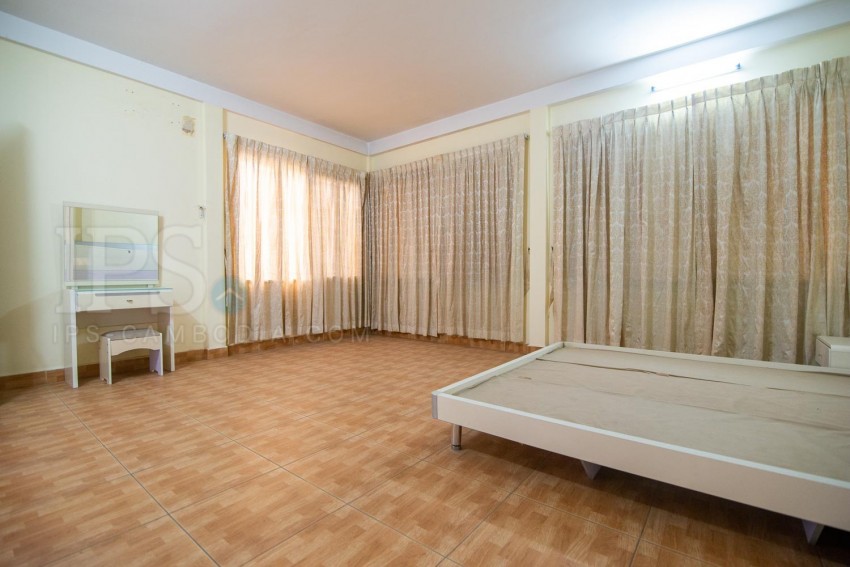 4 Bedroom Villa For Rent - Veal Vong, Phnom Penh