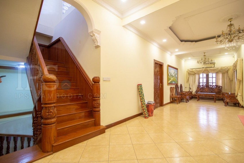 4 Bedroom Villa For Rent - Veal Vong, Phnom Penh