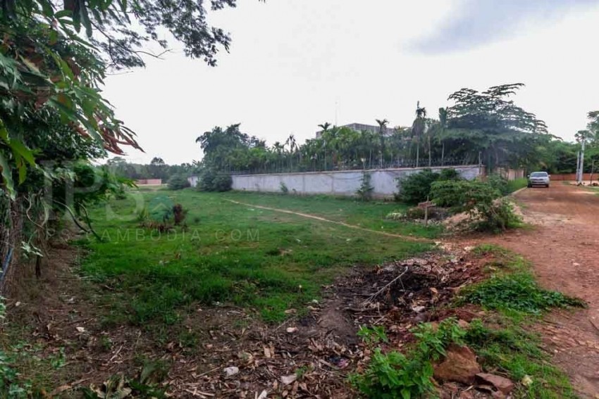 2,001 sq.m. Land For Sale - Svay Dangkum, Siem Reap