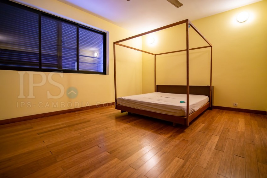 2 Bedroom Aparment For Rent in Tonle Bassac, Phnom Penh