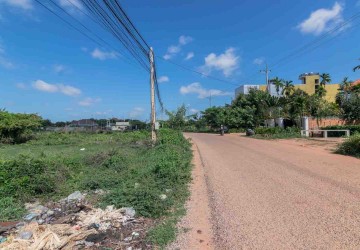 3,600 sq.m. Land  For Sale - Sala Kamreuk, Siem Reap thumbnail