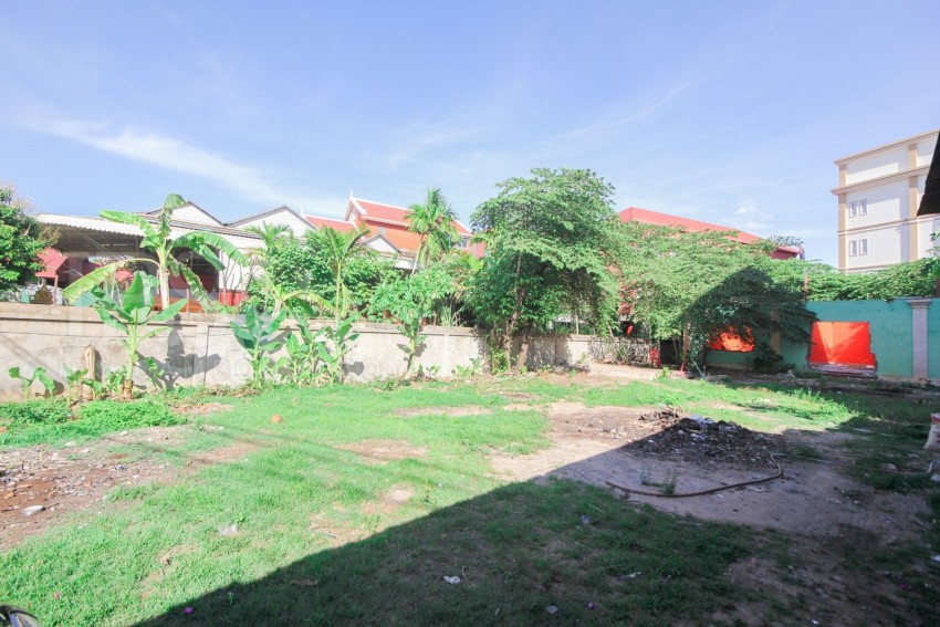 890 sq.m. Land for Sale - Svay Dangkum, Siem Reap