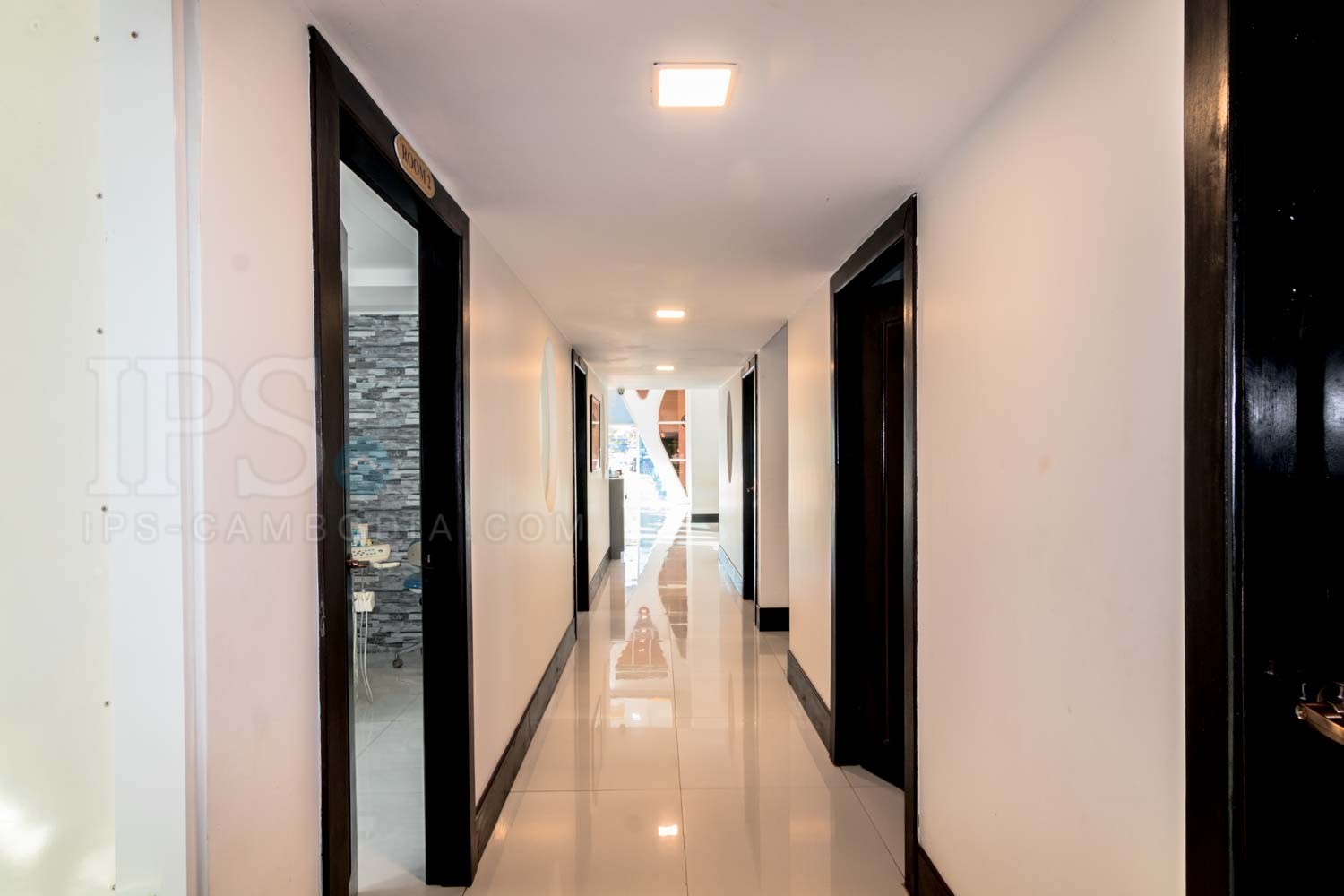 370 Sqm Commercial Space For Rent - Slor Kram, Siem Reap - Image 6