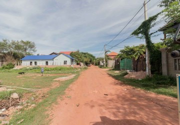 4,000 sq.m. Land  For Sale - Sala Kamreuk, Siem Reap thumbnail