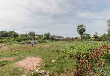 4,000 sq.m. Land  For Sale - Sala Kamreuk, Siem Reap thumbnail