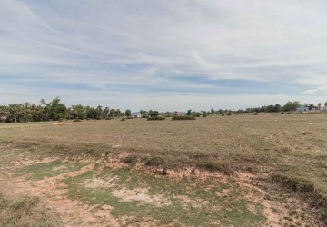 19000 sq.m. Land  For Sale - Chreav, Siem Reap thumbnail