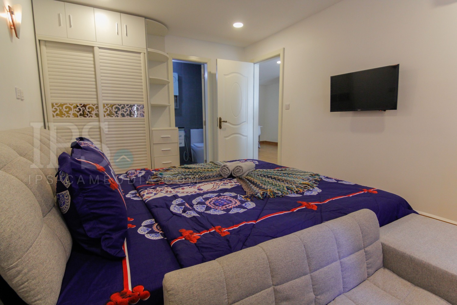 2 Bedroom Condo Unit For Sale - Svay Dangkum, Siem Reap - Image 7