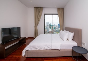 2 Bedroom Condo For Rent - BKK1, Phnom Penh thumbnail