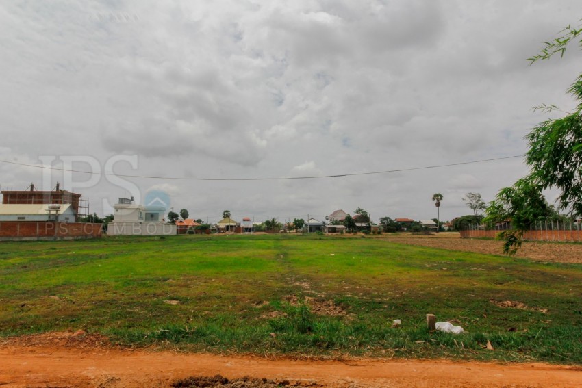 1552 sq.m. Land For Sale - Svay Dangkum, Siem Reap
