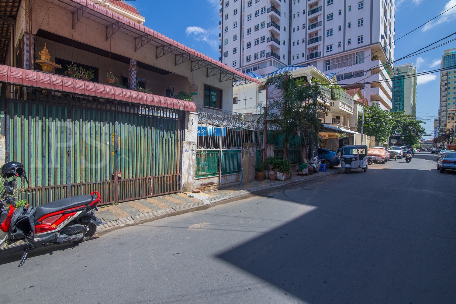 2 Bedroom Town House For Sale, 7 Makara Phnom Penh 8977 IPS Cambodia