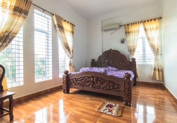 3 Bedroom Villa  For Rent - Wat Bo, Siem Reap thumbnail