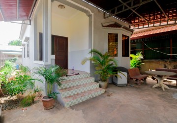 3 Bedroom Villa For Sale - Svay Dangkum, Siem Reap thumbnail