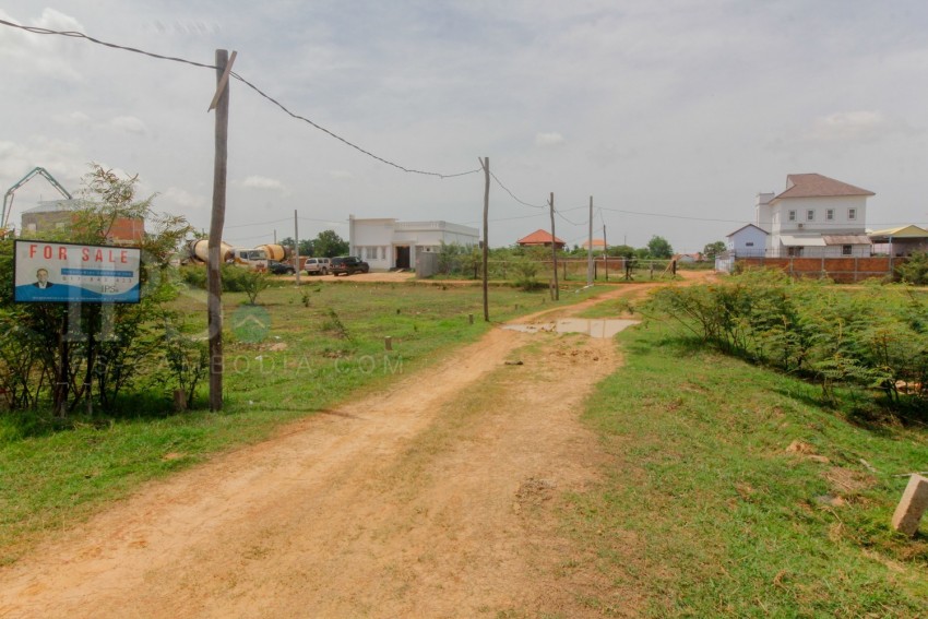 220 sqm Land For Sale - Svay Dangkum, Siem Reap