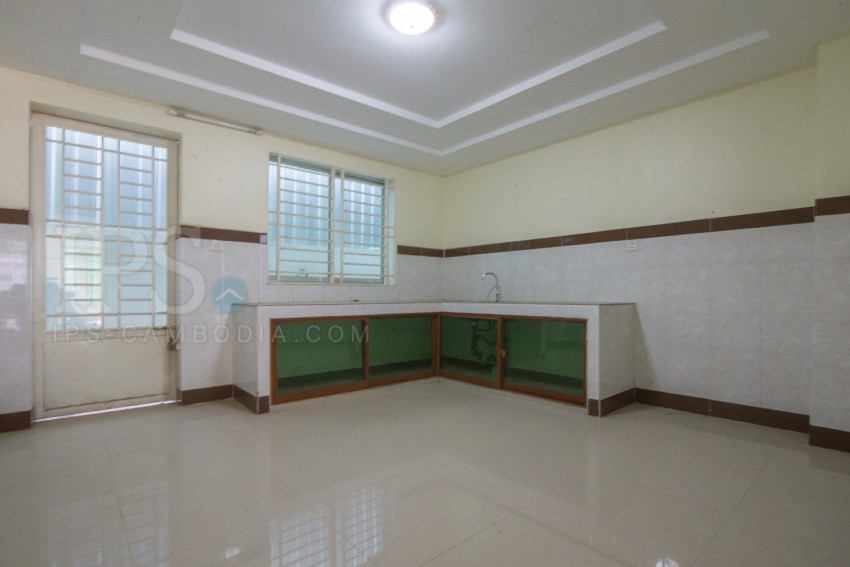 2 Bedroom Town House For Sale - Kilometer 6, Phnom Penh