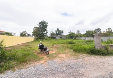  2,300 sqm Land  For Sale - Sra Ngae, Siem Reap thumbnail