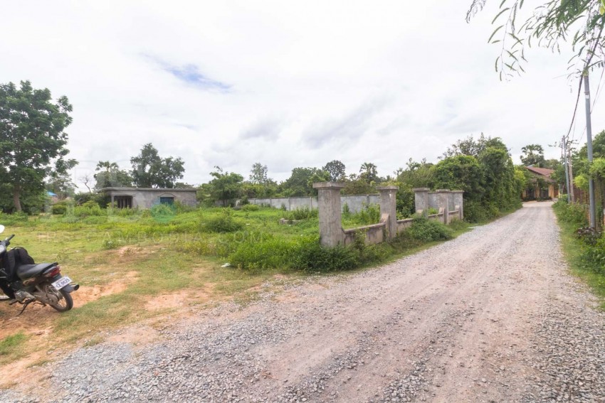  2,300 sqm Land  For Sale - Sra Ngae, Siem Reap