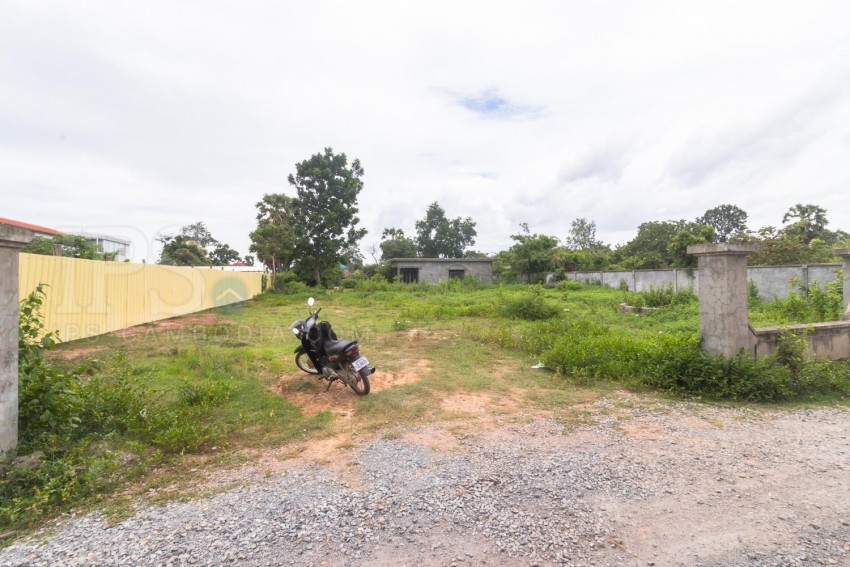  2,300 sqm Land  For Sale - Sra Ngae, Siem Reap