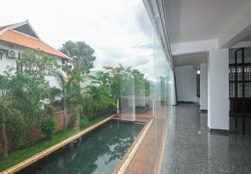 4 Bedroom Western designed Villa  For Sale - Sala Kamreuk, Siem Reap thumbnail