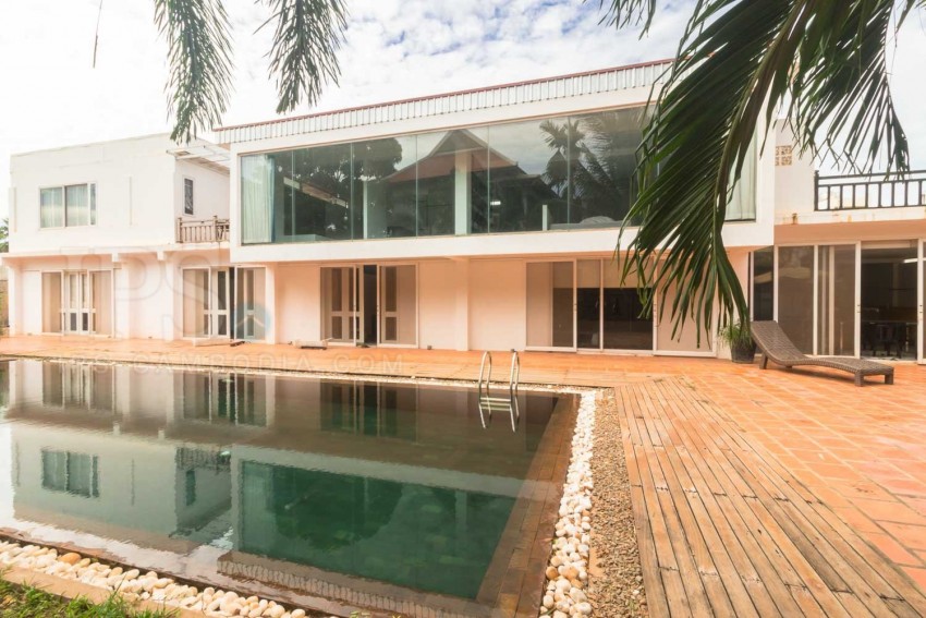 4 Bedroom Western designed Villa  For Sale - Sala Kamreuk, Siem Reap