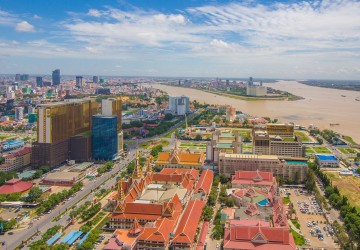 4 Bedroom Duplex Penthouse For Sale - The Bridge, Phnom Penh thumbnail