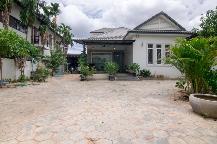 4 Bedroom Villa For Rent - Svay Dangkum, Siem Reap