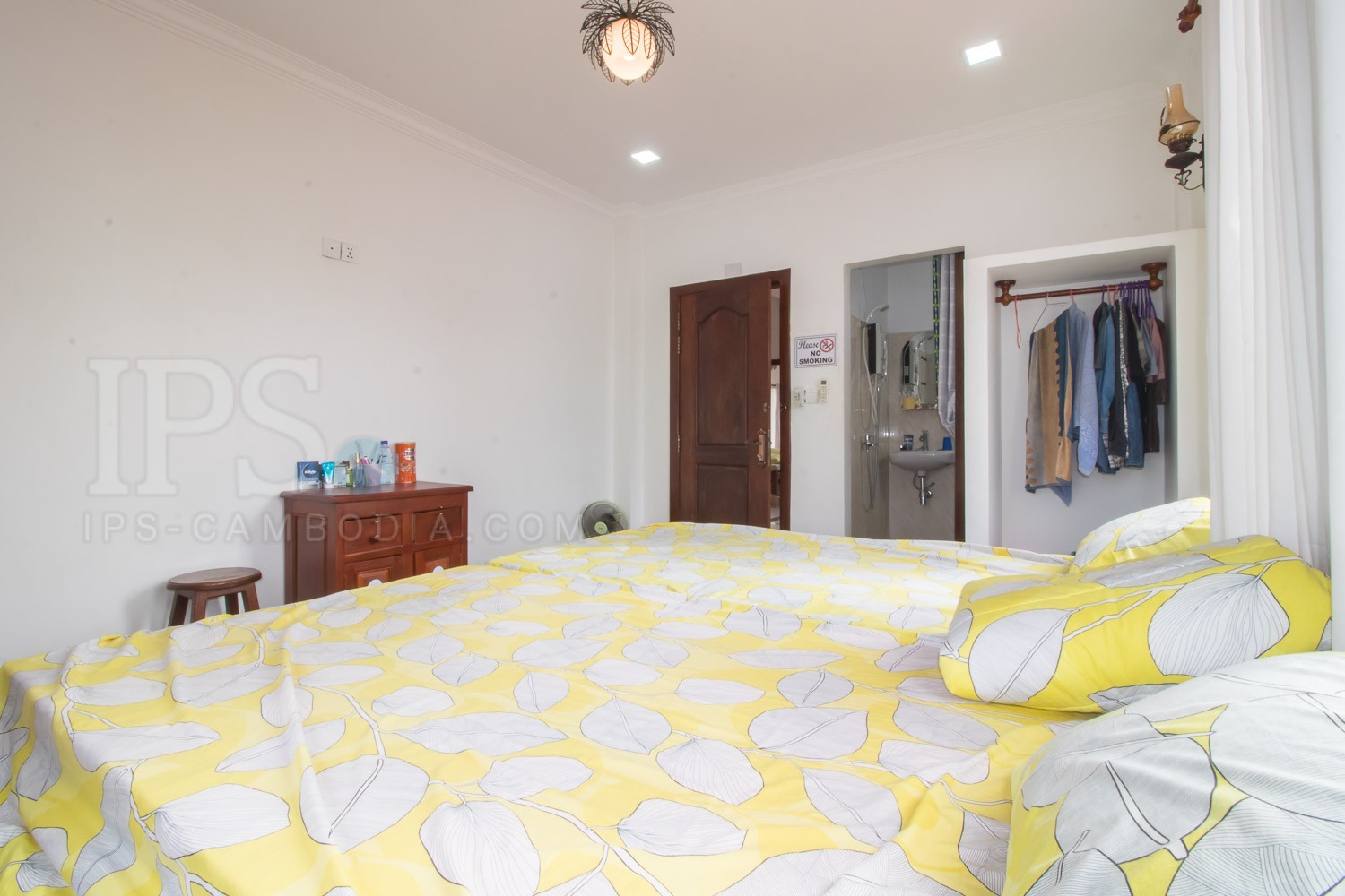 5 Bedroom Villa Behind Night Market - Siem Reap Rentals - Image 11