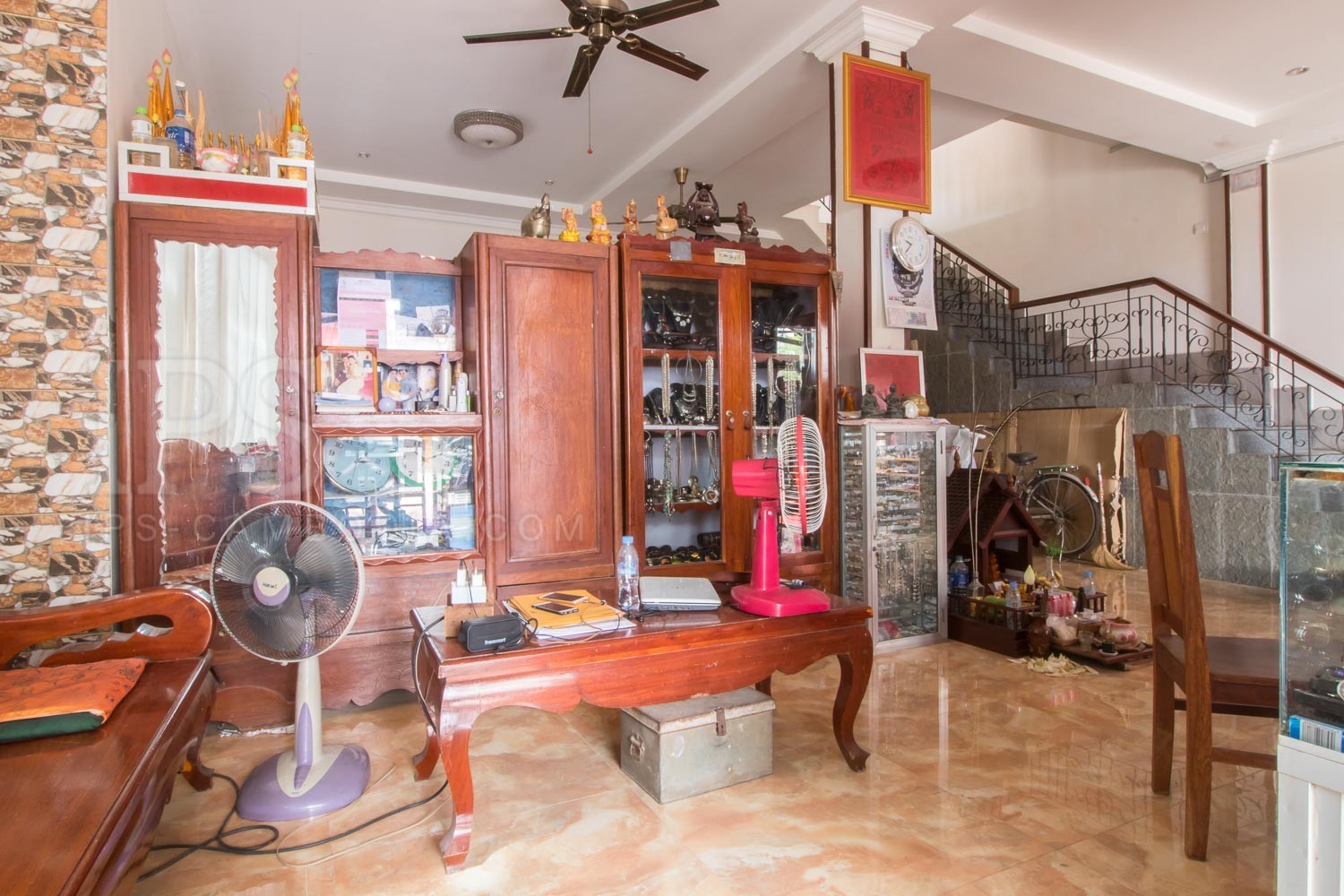 5 Bedroom Villa Behind Night Market - Siem Reap Rentals - Image 21