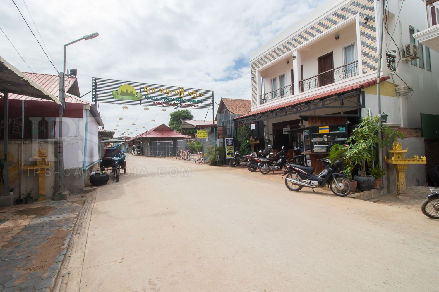 5 Bedroom Villa Behind Night Market - Siem Reap Rentals - Image 22