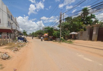 889 sq.m. Land For Sale - Svay Dangkum, Siem Reap thumbnail