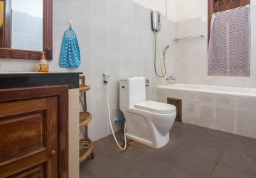 2 Bedroom Khmer Villa For Rent - Slor Kram, Siem Reap thumbnail