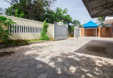 2 House   For Sales in Sala Kamreuk, Siem Reap thumbnail