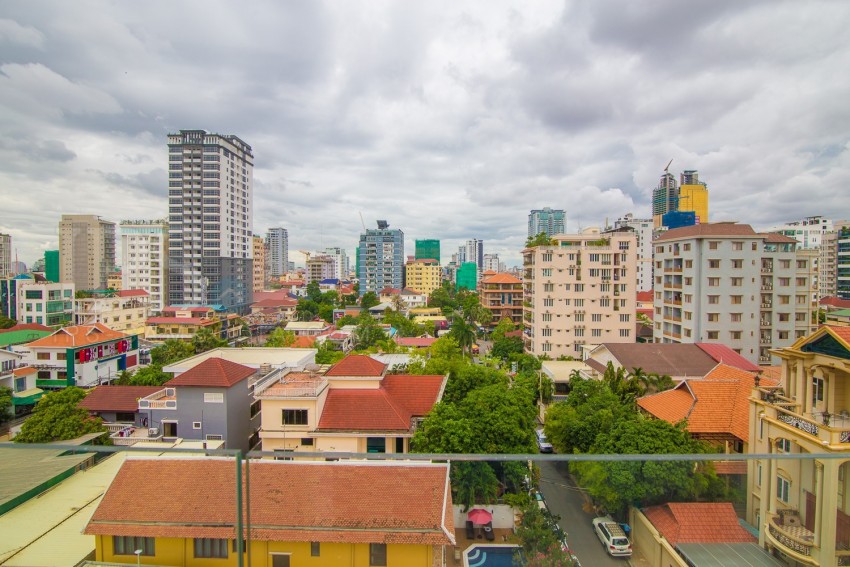 2 Bedroom Serviced Apartment For Rent - BKK1, Phnom Penh