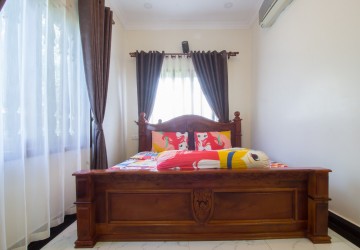 3 Bedroom Flat For Rent - Svay Dangkum, Siem Reap thumbnail