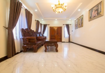 3 Bedroom Flat For Rent - Svay Dangkum, Siem Reap thumbnail