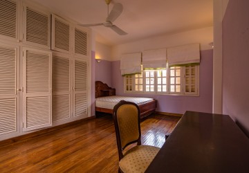 5 Bedroom Townhouse For Rent - Chakto Mukh, Phnom Penh thumbnail