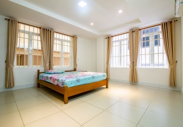 3 Bedrooms Services Apartment For Rent -  Russian Market, Phnom Penh thumbnail