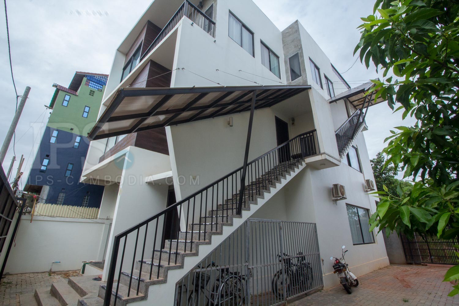 2 Bedroom Apartment For Rent - Svay Dangkum, Siem Reap - Image 2