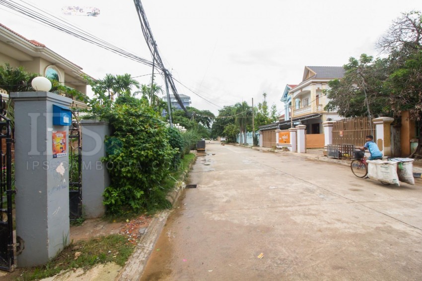 17 Room  House and Land For Rent - Svay Dangkum, Siem Reap