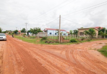 660 sq.m. Land  For Sale - Svay Dangkum, Siem Reap thumbnail