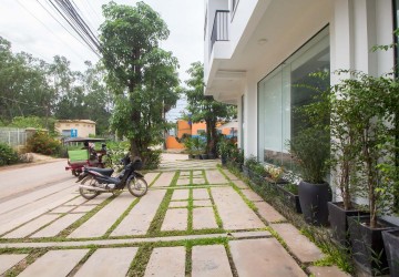 80 sq.m. Office Space For Rent - Wat Bo, Siem Reap thumbnail