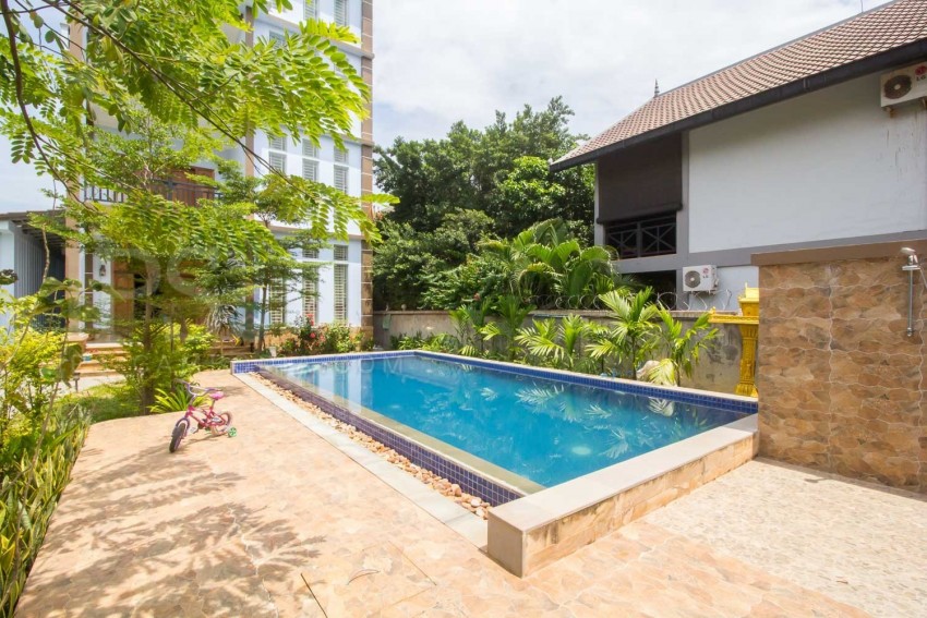 8 Bedroom Villa for Rent -Slor-Kram- Siem Reap