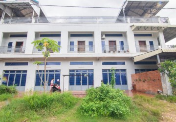 3 Bedroom Flat For Rent - Svay Dangkum, Siem Reap thumbnail