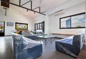 4 Bedroom Apartment For Rent - Daun Penh, Phnom Penh thumbnail