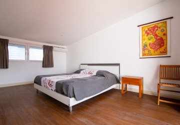 2 Bedroom Renovated Apartment For Rent - Chakto Mukh, Phnom Penh thumbnail