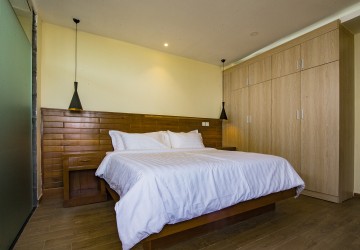 3 Bedroom Apartment For Rent - Tonle Bassac, Phnom Penh thumbnail