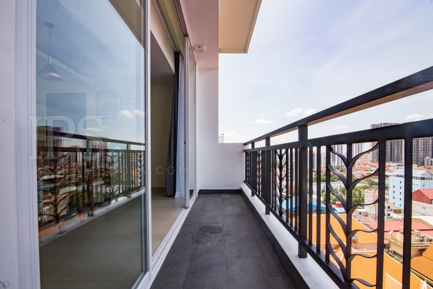 3 Bedroom Apartment For Rent - Tonle Bassac, Phnom Penh