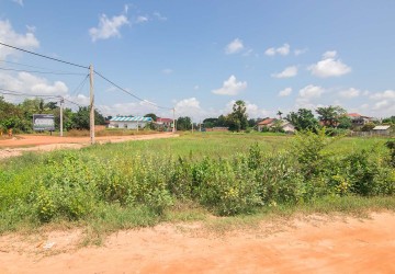  2,409 sq.m Land For Sale  -  Chreav, Siem Reap thumbnail