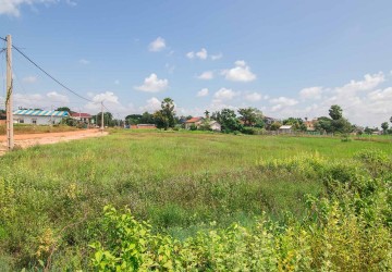  2,409 sq.m Land For Sale  -  Chreav, Siem Reap thumbnail