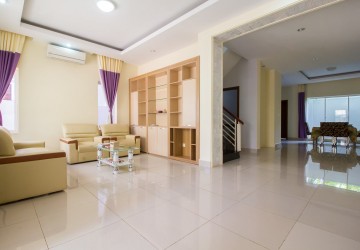 3 Bedroom Townhouse For Sale - Svay Dangkum, Siem Reap thumbnail